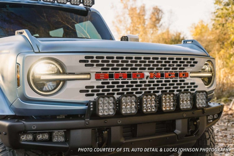 Diode Dynamics Bronco SS5 6-Pod CrossLink Grille Lightbar Kit Sport - White Combo Diode Dynamics Bronco SS5 6-Pod CrossLink Grille Lightbar Kit Sport - White Combo