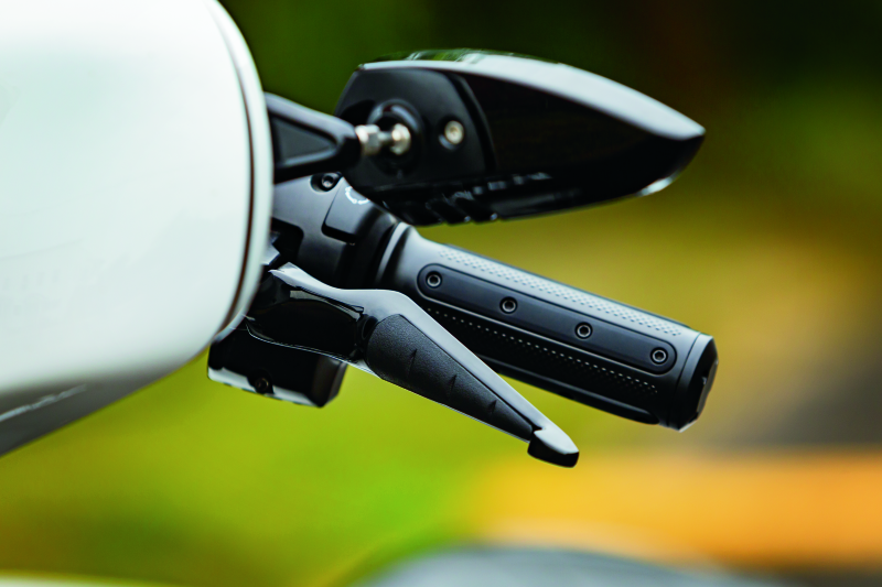 Kuryakyn ISO Levers 17-20 HD Touring Chrome Kuryakyn ISO Levers 17-20 HD Touring Chrome