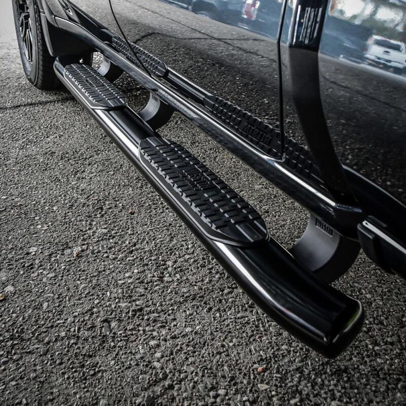 Westin 19-20 Chevrolet Silverado/GMC Sierra 1500 Double Cab PRO TRAXX 5 Oval Nerf Step Bars - Black Westin 19-20 Chevrolet Silverado/GMC Sierra 1500 Double Cab PRO TRAXX 5 Oval Nerf Step Bars - Black