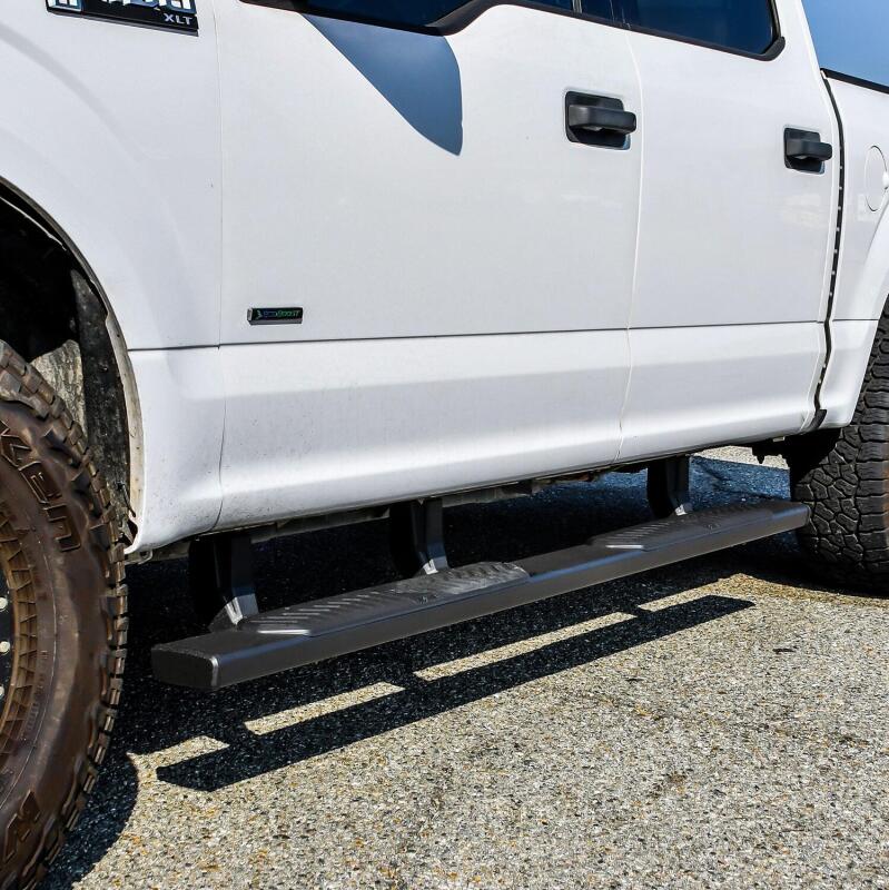 Westin Ram 15-21 Ford F-150 / 17-21 Ford F-250 & F350 Crew Cab R5 XD Nerf Step Bars - Black Westin Ram 15-21 Ford F-150 / 17-21 Ford F-250 & F350 Crew Cab R5 XD Nerf Step Bars - Black