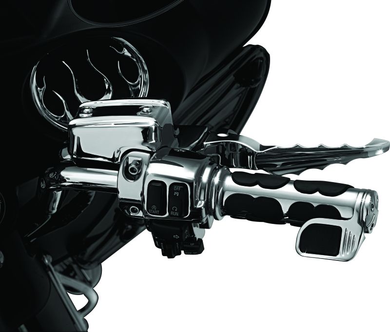 Kuryakyn Contoured ISO Throttle Boss Chrome Kuryakyn Contoured ISO Throttle Boss Chrome