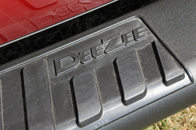 Deezee 99-23 Chevrolet/GMC/Dodge/Ford  Full Size Truck Tubes - 6In Oval - Black Steel (RegCab) Deezee 99-23 Chevrolet/GMC/Dodge/Ford  Full Size Truck Tubes - 6In Oval - Black Steel (RegCab)