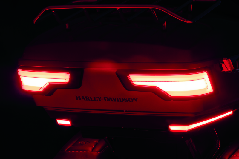 Kuryakyn Tracer Tour Pak Rear Lights Black Smoke Lens Kuryakyn Tracer Tour Pak Rear Lights Black Smoke Lens