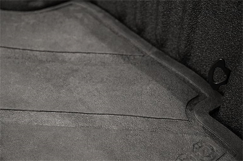 Deezee 07-18 Chevrolet Silverado Heavyweight Bed Mat - Custom Fit 6 1/2Ft Bed (X Pattern) Deezee 07-18 Chevrolet Silverado Heavyweight Bed Mat - Custom Fit 6 1/2Ft Bed (X Pattern)