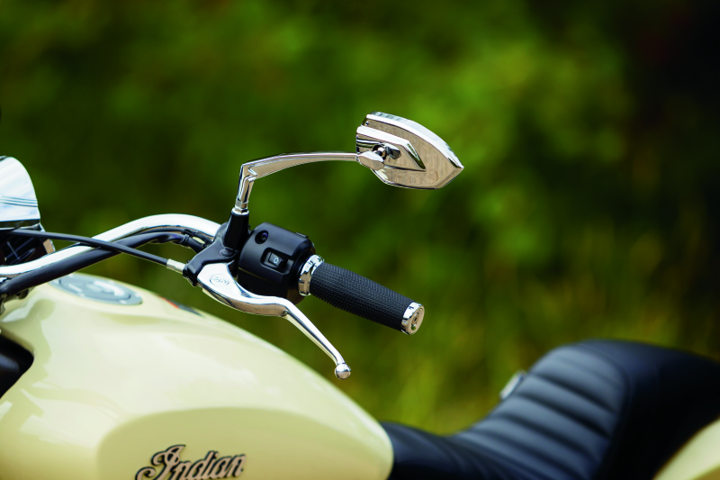 Kuryakyn Thresher Grips Universal 7/8inch Chrome Kuryakyn Thresher Grips Universal 7/8inch Chrome