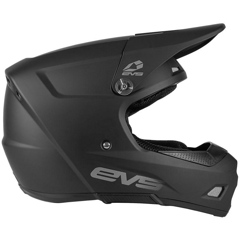 EVS T3 Solid Helmet Matte Black Youth - Medium EVS T3 Solid Helmet Matte Black Youth - Medium