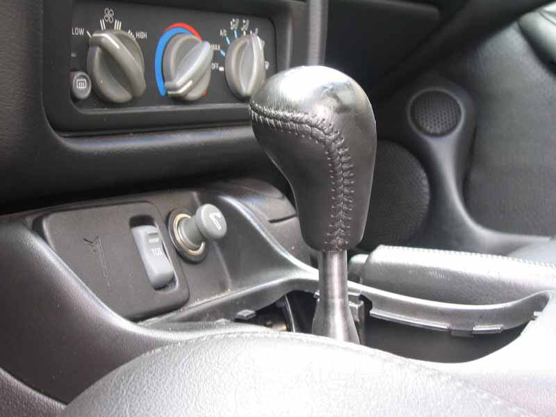 UMI Performance 93-02 GM F-Body Short Shifter Handle UMI Performance 93-02 GM F-Body Short Shifter Handle