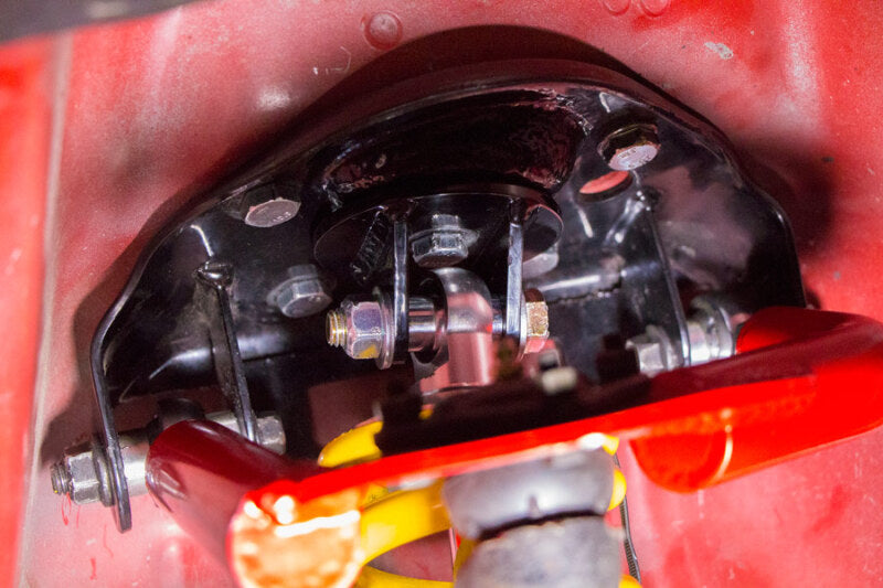 UMI Performance 93-02 Chevrolet Camaro Double Adj. Front Coilover Kit (Spring Rate 300lb) UMI Performance 93-02 Chevrolet Camaro Double Adj. Front Coilover Kit (Spring Rate 300lb)