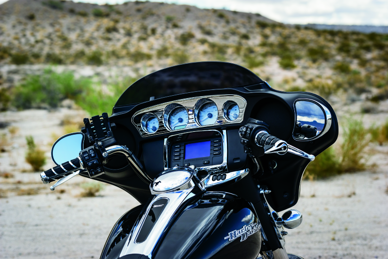 Kuryakyn Switch Panel Accent 14-Up Touring Models Chrome Kuryakyn Switch Panel Accent 14-Up Touring Models Chrome