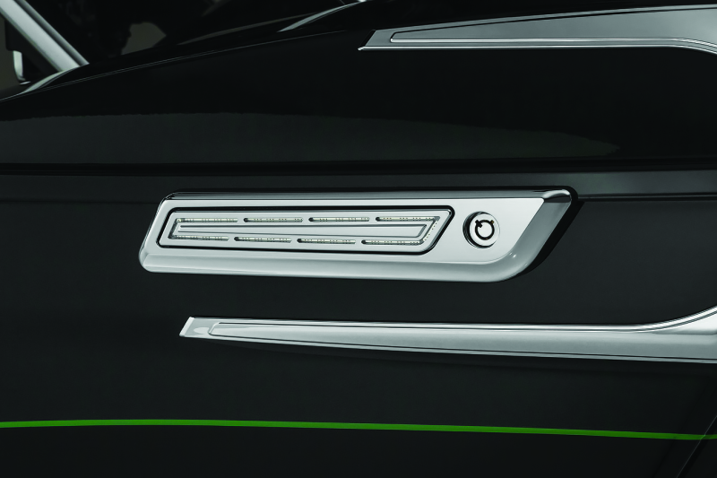 Kuryakyn LED Saddlebag Hinge Accents Chrome Kuryakyn LED Saddlebag Hinge Accents Chrome