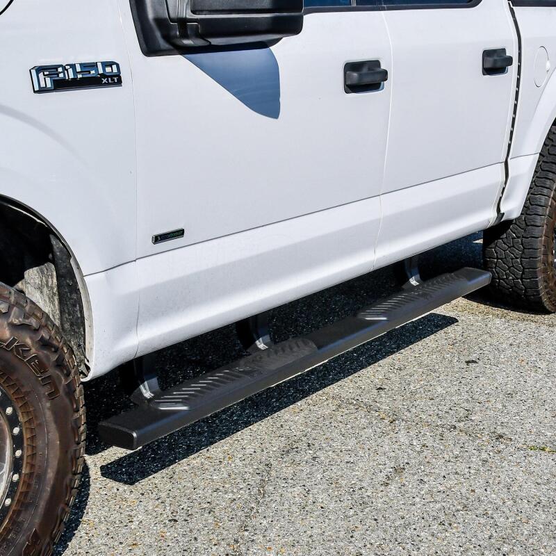 Westin Ram 15-21 Ford F-150 / 17-21 Ford F-250 & F350 Crew Cab R5 XD Nerf Step Bars - Black Westin Ram 15-21 Ford F-150 / 17-21 Ford F-250 & F350 Crew Cab R5 XD Nerf Step Bars - Black