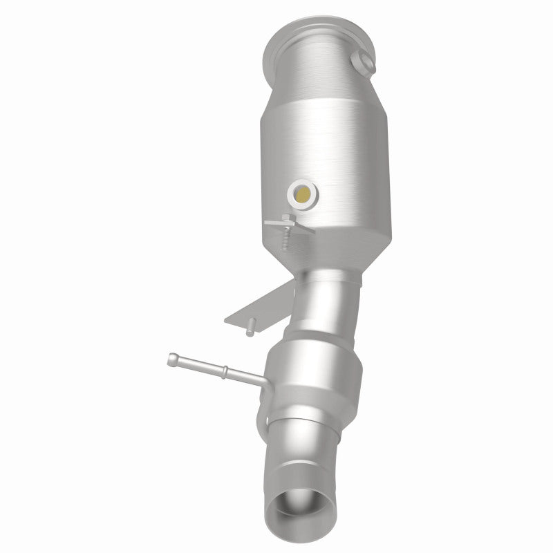 Magnaflow Conv DF 12-14 BMW 528i 2 L Closed Couple Magnaflow Conv DF 12-14 BMW 528i 2 L Closed Couple