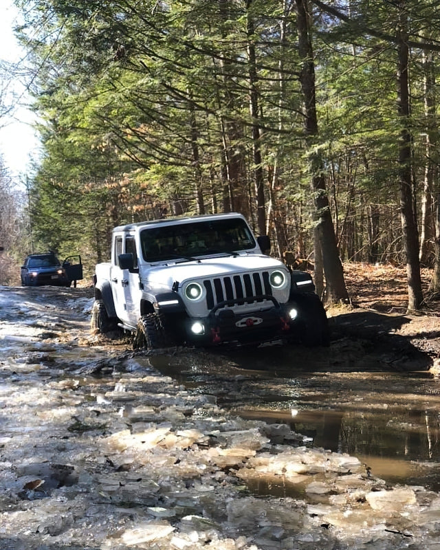Oracle Oculus Bi-LED Projector Headlights for Jeep JL/Gladiator JT - Matte Blk - 5500K Oracle Oculus Bi-LED Projector Headlights for Jeep JL/Gladiator JT - Matte Blk - 5500K