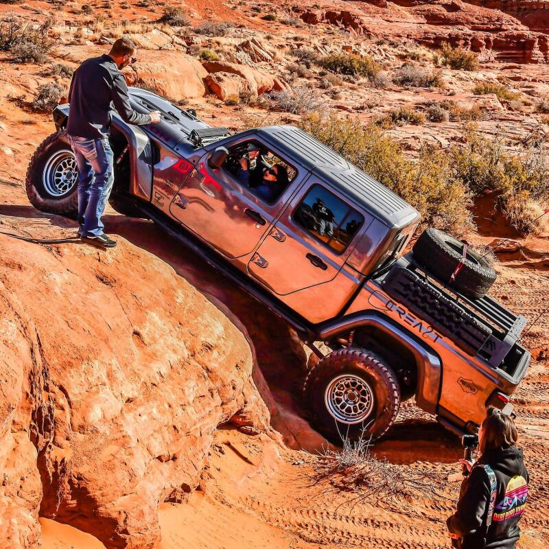 Superwinch Recovery Traction Boards - Black - Pair Superwinch Recovery Traction Boards - Black - Pair