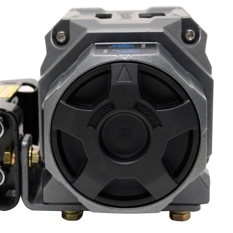 Superwinch 4500 LBS 12V DC 15/64in x 40ft Steel Rope Roller Fairlead SP 45 Winch Superwinch 4500 LBS 12V DC 15/64in x 40ft Steel Rope Roller Fairlead SP 45 Winch