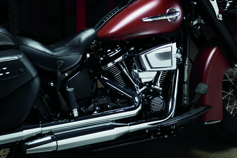 Kuryakyn Precision Dipstick 18-Up Softail Models Gloss Black Kuryakyn Precision Dipstick 18-Up Softail Models Gloss Black