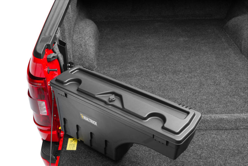 UnderCover 15-20 Ford F-150 Drivers Side SwingH1128-H1157 Case - Black Smooth UnderCover 15-20 Ford F-150 Drivers Side SwingH1128-H1157 Case - Black Smooth