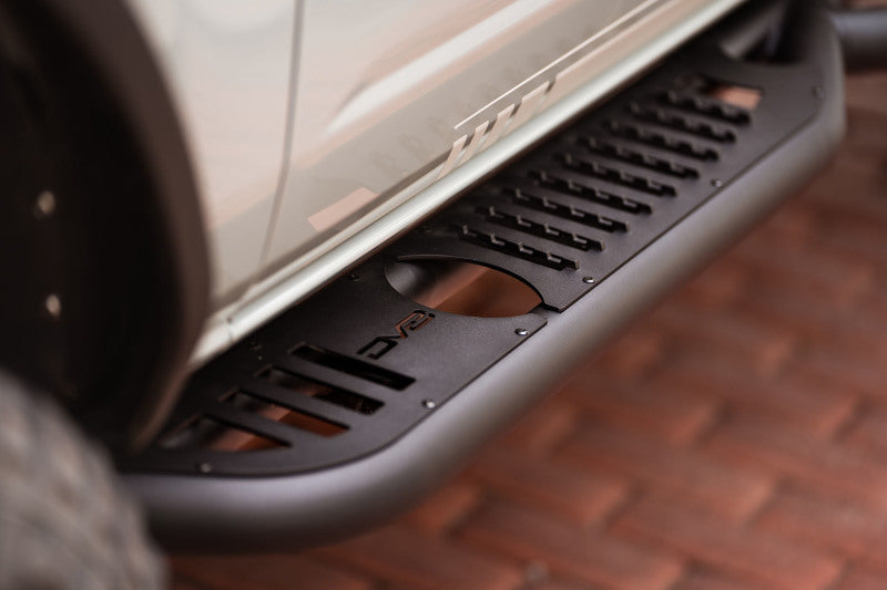 DV8 Offroad 21-22 Ford Bronco OE Plus Series Side Steps DV8 Offroad 21-22 Ford Bronco OE Plus Series Side Steps
