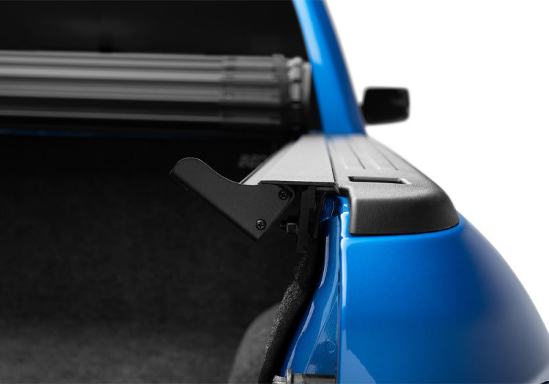 BAK 12-18 Dodge Ram (19-21 Classic) w/ Ram Box Revolver X4s 6.4ft Bed Cover (2020 New Body Style) BAK 12-18 Dodge Ram (19-21 Classic) w/ Ram Box Revolver X4s 6.4ft Bed Cover (2020 New Body Style)