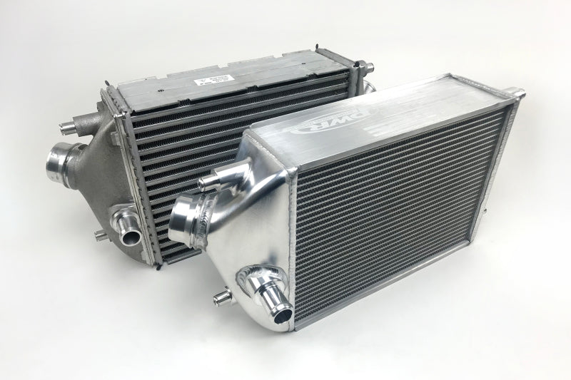 CSF Porsche 911 GT2 RS Twin Intercooler Set CSF Porsche 911 GT2 RS Twin Intercooler Set