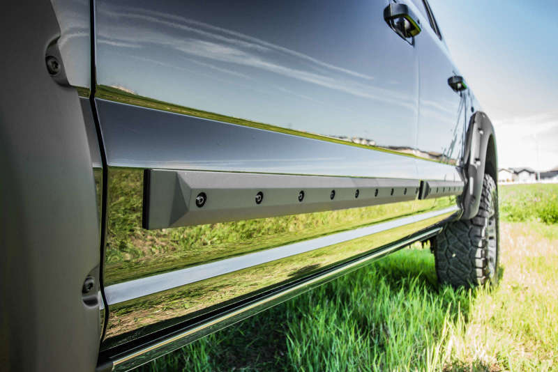 EGR Crew Cab Front 45in Rear 34.5in Bolt-On Look Body Side Moldings (993474) EGR Crew Cab Front 45in Rear 34.5in Bolt-On Look Body Side Moldings (993474)