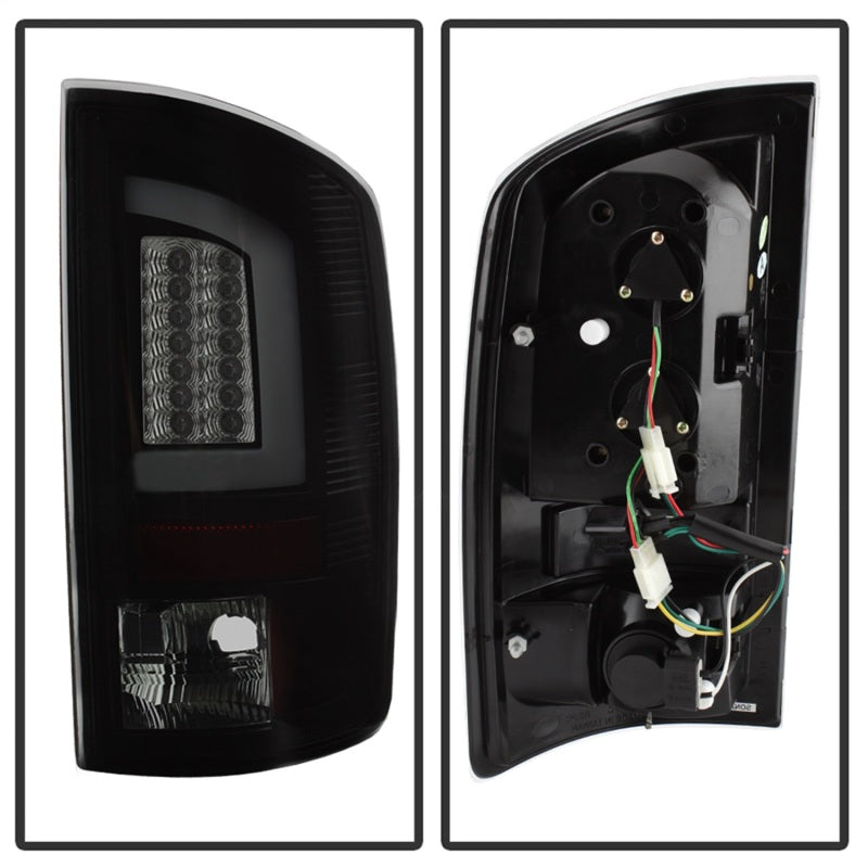 Spyder 02-06 Dodge Ram 1500 V3 Light Bar LED Tail Light - Blk Smoke (ALT-YD-DRAM02V3-LBLED-BSM) Spyder 02-06 Dodge Ram 1500 V3 Light Bar LED Tail Light - Blk Smoke (ALT-YD-DRAM02V3-LBLED-BSM)