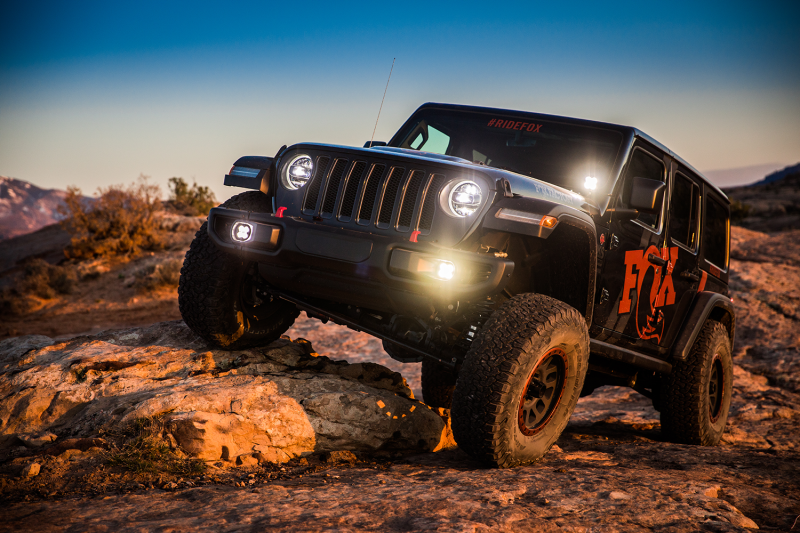 Fox 2018+ Jeep Wrangler JL 2.0 Performance Series 7.43in. Smooth Body IFP Steering Stabilizer (Alum) Fox 2018+ Jeep Wrangler JL 2.0 Performance Series 7.43in. Smooth Body IFP Steering Stabilizer (Alum)