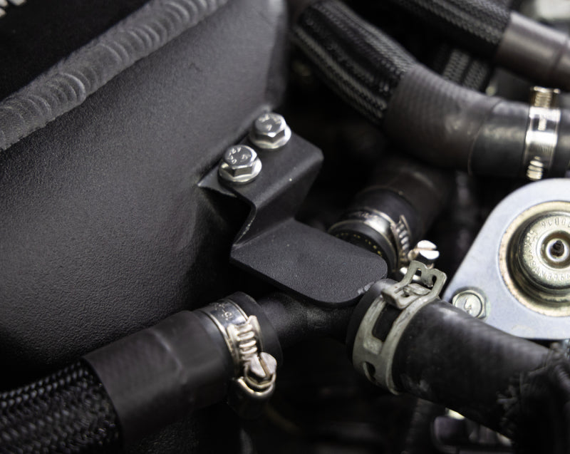 Mishimoto 2016+ Infiniti Q50/60 3.0T Performance Air-To-Water Intercooler Kit Mishimoto 2016+ Infiniti Q50/60 3.0T Performance Air-To-Water Intercooler Kit