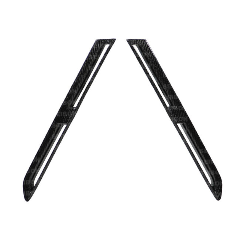 Seibon 09-10 Nissan GTR R35 Carbon Fiber Fender Ducts (Pair) Seibon 09-10 Nissan GTR R35 Carbon Fiber Fender Ducts (Pair)