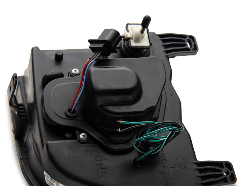 Raxiom 05-09 Ford Mustang w/ Halogen Prjctor Headlights- Black Housing (Clear Lens) (No GT500 ) Raxiom 05-09 Ford Mustang w/ Halogen Prjctor Headlights- Black Housing (Clear Lens) (No GT500 )