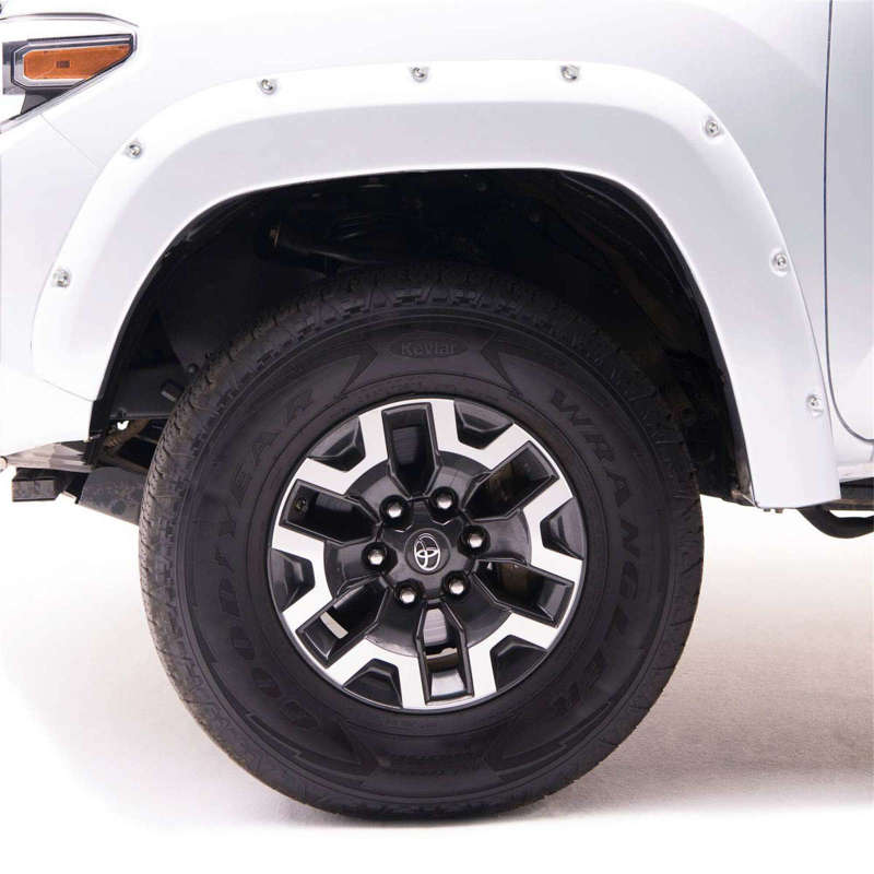 EGR 09+ Dodge Ram LD Bolt-On Look Color Match Fender Flares - Set - Bright White EGR 09+ Dodge Ram LD Bolt-On Look Color Match Fender Flares - Set - Bright White