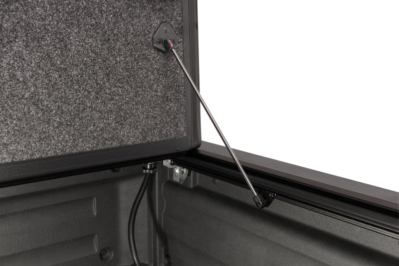 UnderCover 17-20 Honda Ridgeline 5ft Ultra Flex Bed Cover UnderCover 17-20 Honda Ridgeline 5ft Ultra Flex Bed Cover