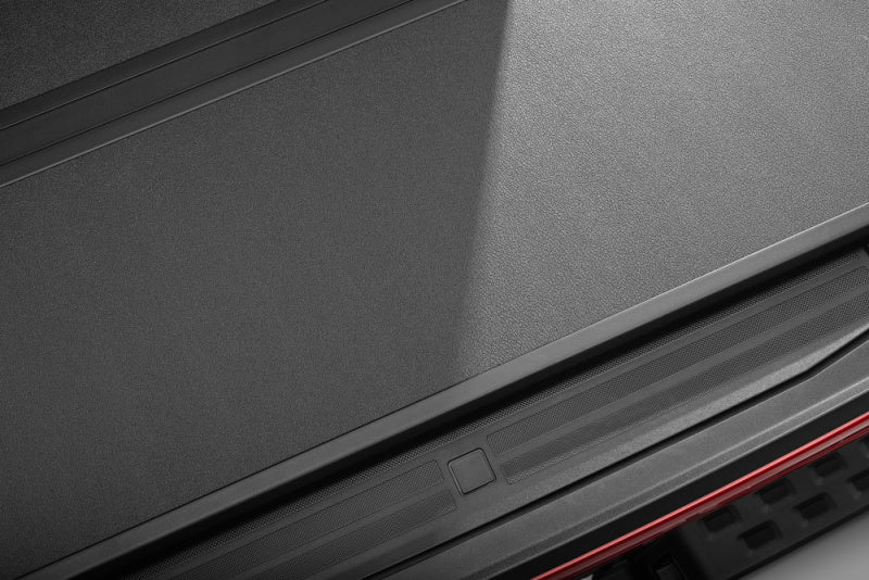 Extang 21-23 Ford F-150 (5ft. 7in. Bed) Solid Fold ALX Extang 21-23 Ford F-150 (5ft. 7in. Bed) Solid Fold ALX