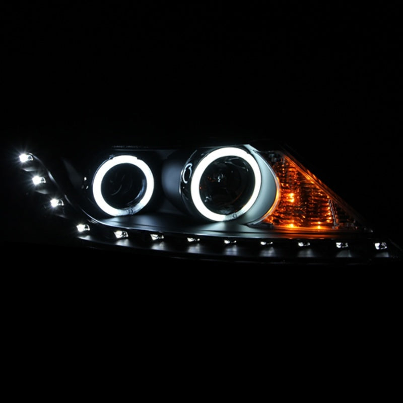 ANZO 2011-2013 Kia Sorento Projector Headlights w/ Halo Chrome (CCFL) ANZO 2011-2013 Kia Sorento Projector Headlights w/ Halo Chrome (CCFL)