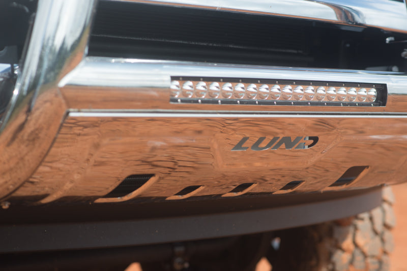 Lund 19-22 Chevrolet Silverado 1500 (Excl. 2019 LD)  Bull Bar w/Led Light Bar - Polished Lund 19-22 Chevrolet Silverado 1500 (Excl. 2019 LD)  Bull Bar w/Led Light Bar - Polished