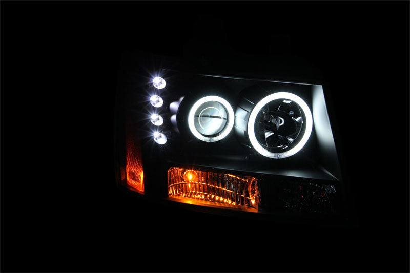 ANZO 2007-2013 Chevrolet Avalanche Projector Headlights w/ Halo Black (CCFL) ANZO 2007-2013 Chevrolet Avalanche Projector Headlights w/ Halo Black (CCFL)