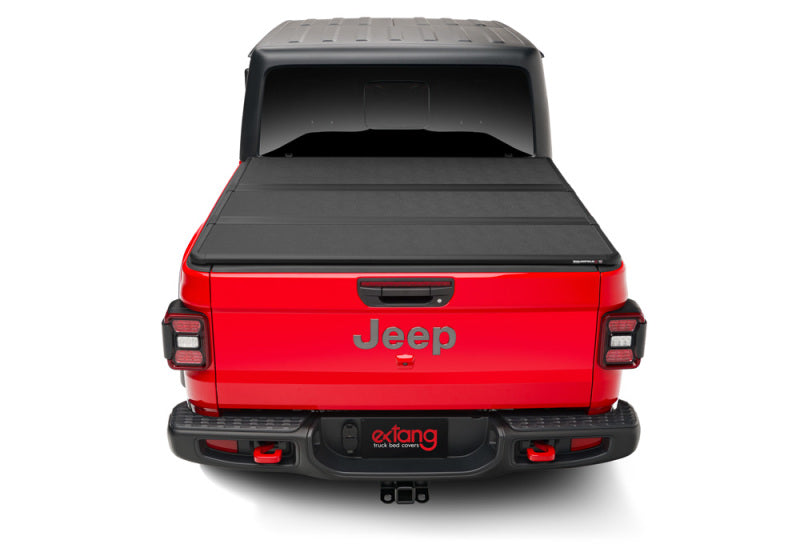Extang 2020 Jeep Gladiator (JT) (w/Rail System) Solid Fold 2.0 Extang 2020 Jeep Gladiator (JT) (w/Rail System) Solid Fold 2.0