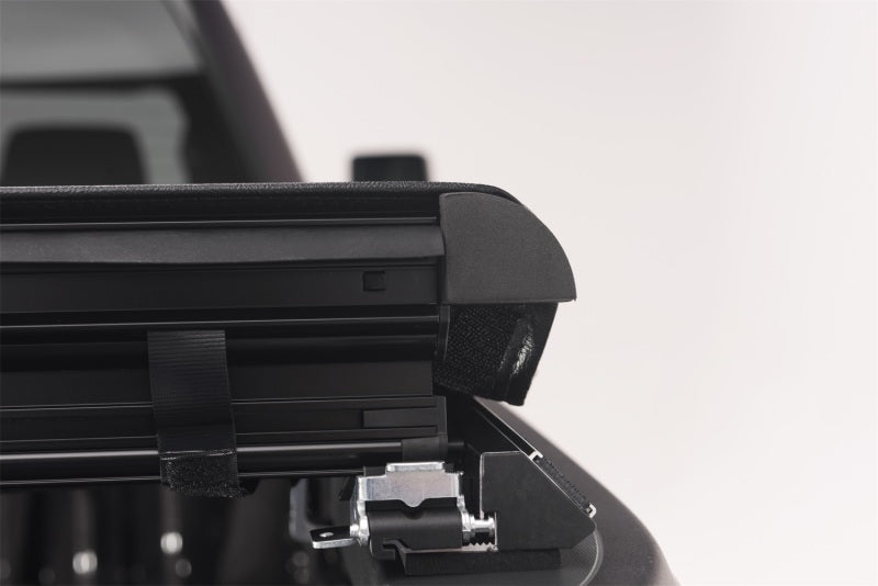 Truxedo 14-18 GMC Sierra & Chevrolet Silverado 1500 6ft 6in TruXport Bed Cover Truxedo 14-18 GMC Sierra & Chevrolet Silverado 1500 6ft 6in TruXport Bed Cover