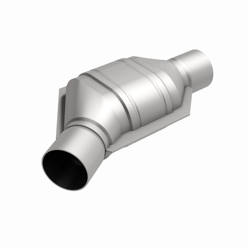 MagnaFlow Conv Univ 2.25in Inlet/Outlet Angled Offset/Center Calif OBDII MagnaFlow Conv Univ 2.25in Inlet/Outlet Angled Offset/Center Calif OBDII