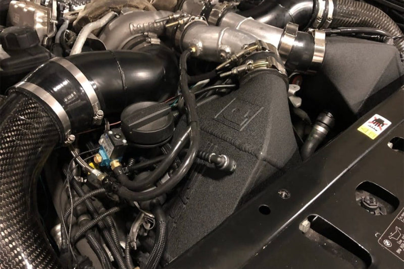 CSF 12-16 BMW M5 (F10) / 12-18 BMW M6 (F06/F12/F13) Twin Charge-Air-Cooler Set - Crinkle Black CSF 12-16 BMW M5 (F10) / 12-18 BMW M6 (F06/F12/F13) Twin Charge-Air-Cooler Set - Crinkle Black