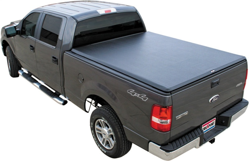 Truxedo 99-07 Ford F-250/F-350/F-450 Super Duty 6ft 6in TruXport Bed Cover Truxedo 99-07 Ford F-250/F-350/F-450 Super Duty 6ft 6in TruXport Bed Cover