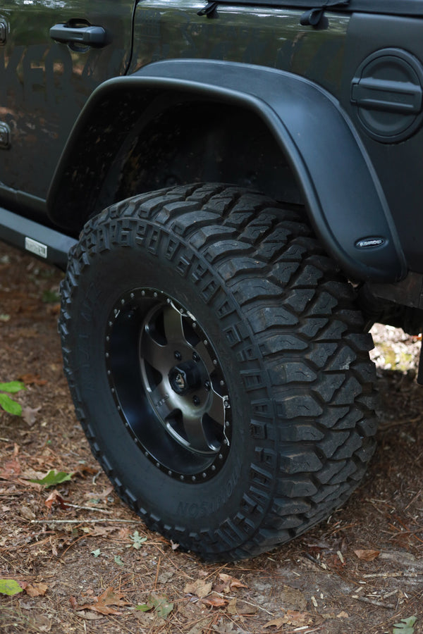 Bushwacker YA FF Jeep Flat Style 2 Piece Bushwacker YA FF Jeep Flat Style 2 Piece