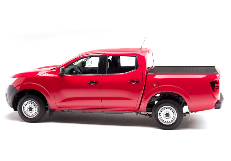 Retrax 05-up Frontier King 6ft Bed / 07-up Crew Cab (w/ or w/o Utilitrack) RetraxPRO MX Retrax 05-up Frontier King 6ft Bed / 07-up Crew Cab (w/ or w/o Utilitrack) RetraxPRO MX