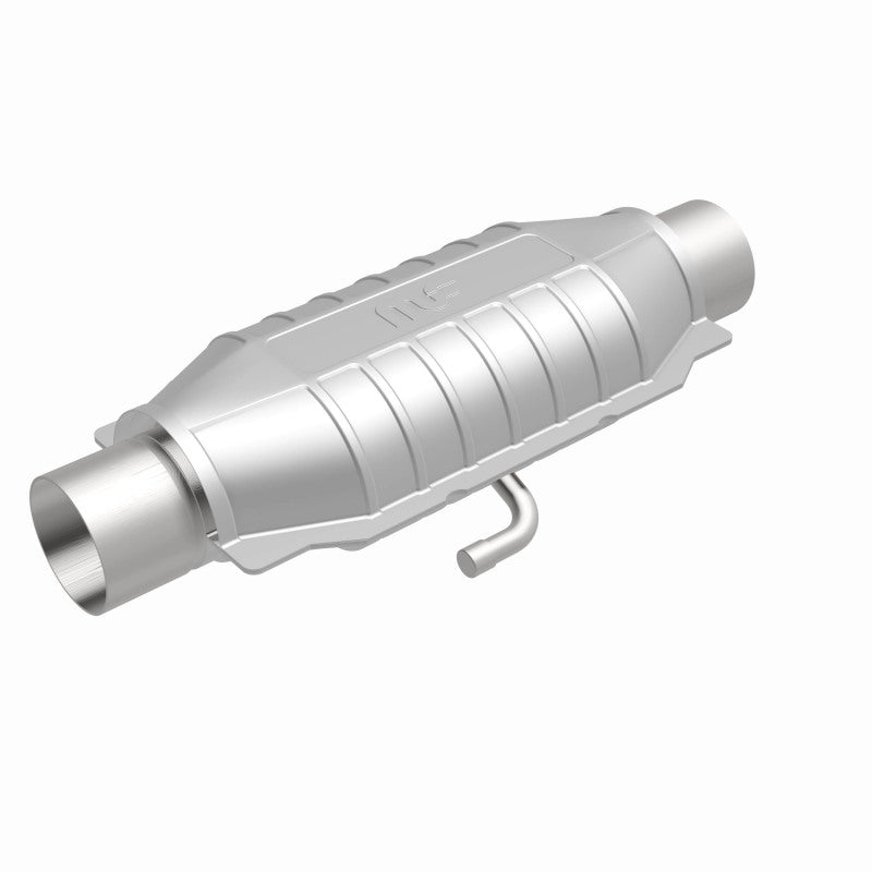 MagnaFlow Conv Univ 2.5in ID Inlet/Outlet Center/Center Oval Rear MagnaFlow Conv Univ 2.5in ID Inlet/Outlet Center/Center Oval Rear