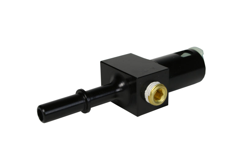 Aeromotive 5/16in Quick Connect with AN-06 port and 1/8in gauge port Aeromotive 5/16in Quick Connect with AN-06 port and 1/8in gauge port