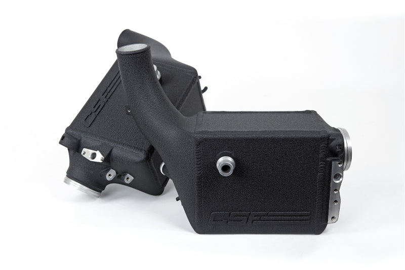 CSF 16-21 BMW M5 (F90) / 17-21 BMW M8 (F91/F92/F93) Twin Charge-Air-Cooler Set - Crinkle Black CSF 16-21 BMW M5 (F90) / 17-21 BMW M8 (F91/F92/F93) Twin Charge-Air-Cooler Set - Crinkle Black