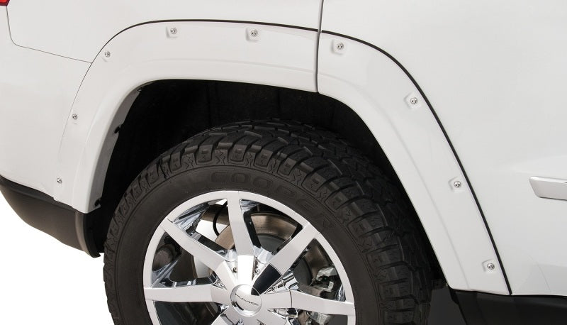 Bushwacker 11-18 Jeep Grand Cherokee Pocket Style Flares 2pc Does Not Fit SRT8 - Black Bushwacker 11-18 Jeep Grand Cherokee Pocket Style Flares 2pc Does Not Fit SRT8 - Black