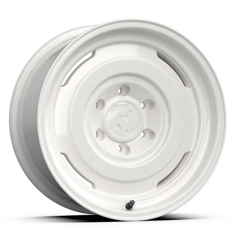 fifteen52 Analog HD 17x8.5 6x139.7 0mm ET 106.2mm Center Bore Gloss White Wheel fifteen52 Analog HD 17x8.5 6x139.7 0mm ET 106.2mm Center Bore Gloss White Wheel