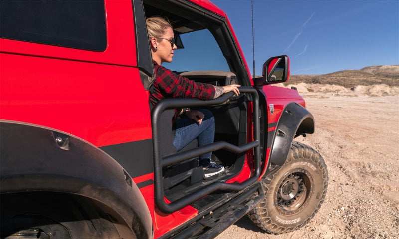 Bushwacker 21-22 Ford Bronco (2 Door) Pocket Style Fender Flares - 4pc Smooth Bushwacker 21-22 Ford Bronco (2 Door) Pocket Style Fender Flares - 4pc Smooth