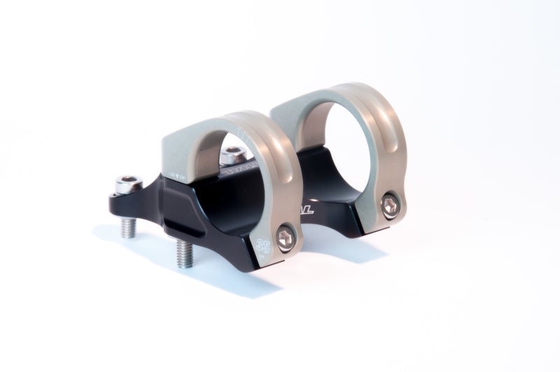 Renthal Integra 35 Handlebar Clamp 50 mm./ +10 Rise Renthal Integra 35 Handlebar Clamp 50 mm./ +10 Rise